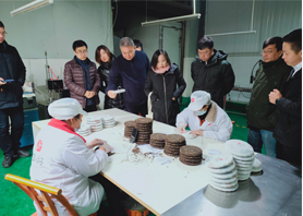 世界知識產(chǎn)權(quán)組織和國家知識產(chǎn)權(quán)局調(diào)研湖南湘豐桑植白茶有限公司